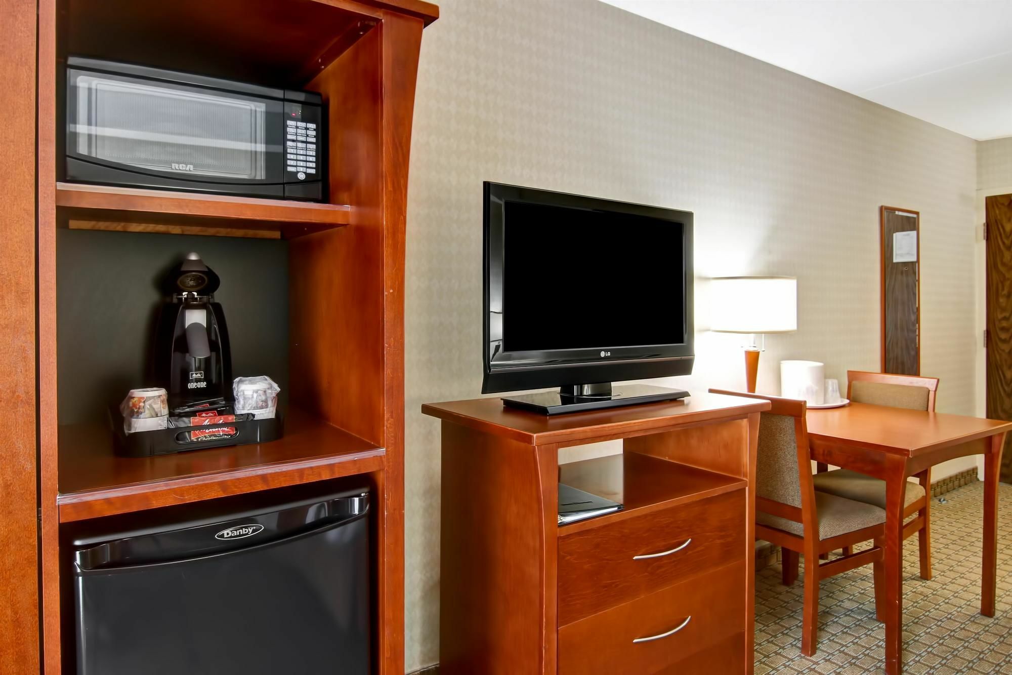 Quality Inn Kitchener Exterior foto